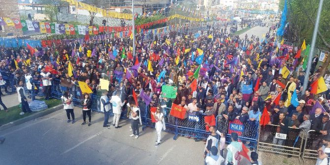 Bursa’da Az Katılımlı Hdp Mitinginde Dikkat Çeken Güvenlik Önlemi