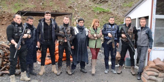 Gülben Ergen’den Hakkari’ye Sürpriz Ziyaret