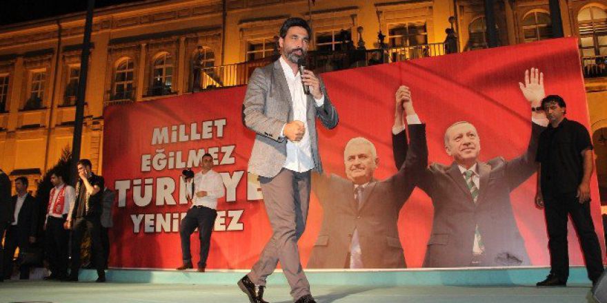 İzmirlilere Uğur Işılak Sürprizi