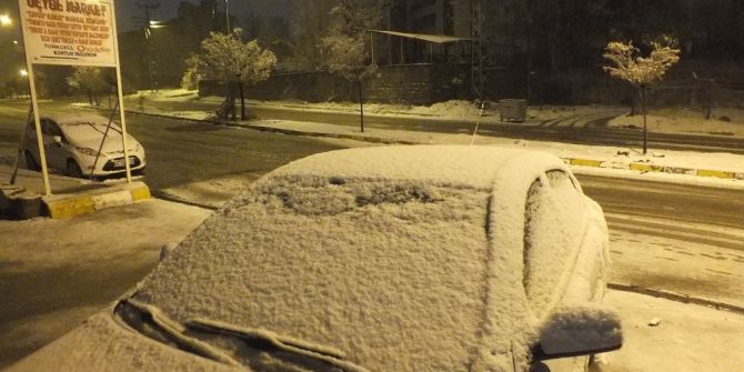 Malazgirt’te Nisan’da Kar Sürprizi