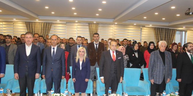 Muş’ta ’Yeni Anayasa Ve Cumhurbaşkanlığı Sistemi’ Konferansı