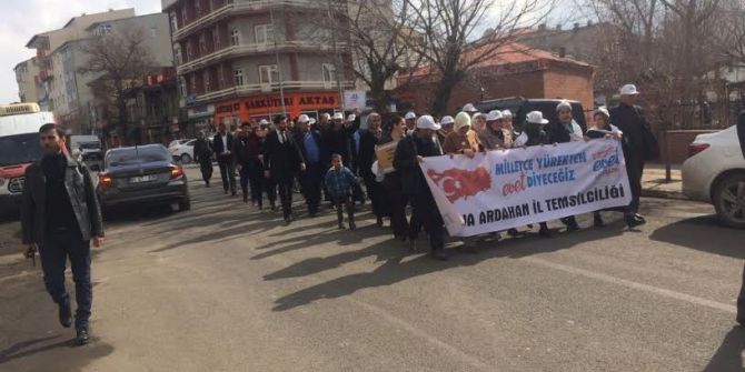 Ardahan Tügva’dan ’Türkiye İçin Evet’ Yürüyüşü