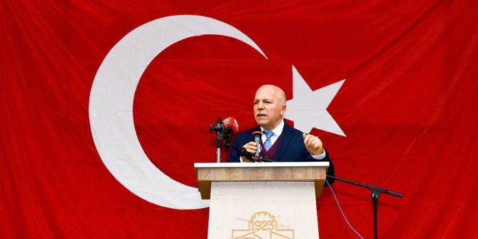 Efsane Başkan “Evet” İçin Dur Durak Bilmiyor