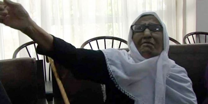 Cumhurbaşkanına Beste Yapan Yaşlı Kadın İnternet Fenomeni Oldu