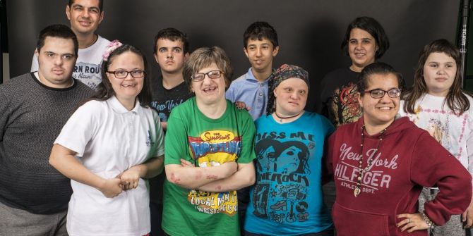 Otizmli Minikler Duygularını Fotoğraflara Yansıttı