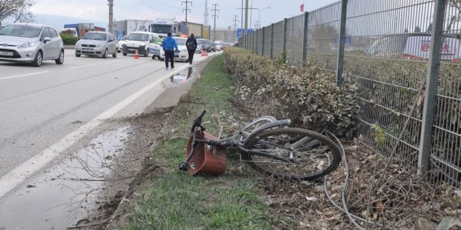 Otomobilin Çarptığı Bisiklet Sürücüsü Ağır Yaralandı
