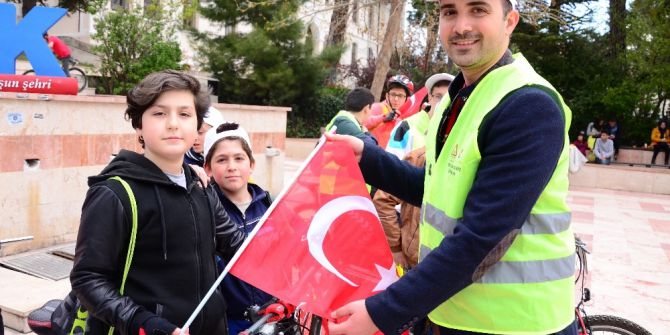 Kalplerini Korumak İçin Pedal Çevirdiler