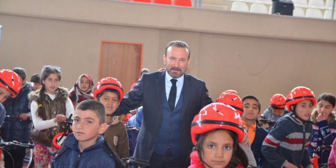 Başkan Doğan, Diyadin’de Temaslarda Bulundu