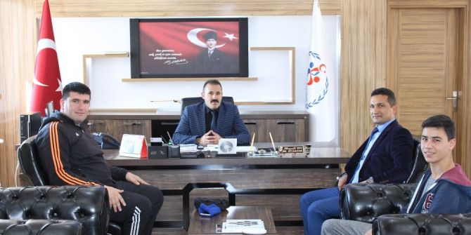 Karamanlı Antrenör Ve Sporcuya Milli Davet