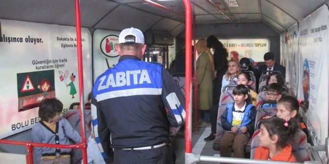 Bir Ayda 3 Bin 650 Öğrenciye Trafik Eğitimi Verildi