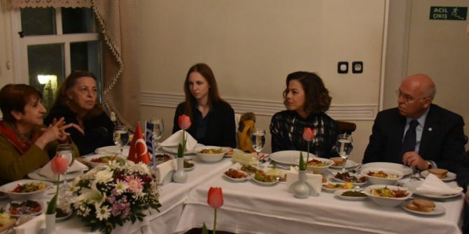 Başkan Eşkinat Yunan Heyeti İle Bir Araya Geldi