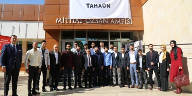 Başkan Çelikcan Yazar Taha Ün’ü Gençlerle Buluşturdu