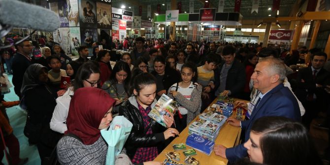 Denizli Kitap Fuarını 264 Bin Kişi Ziyaret Etti