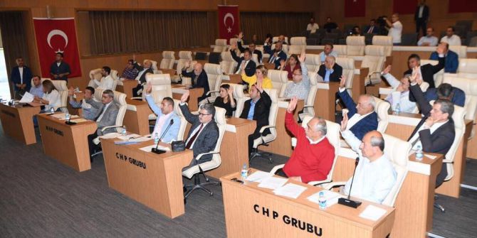 Çukurova Belediye Meclisi’nde Seçim Heyecanı