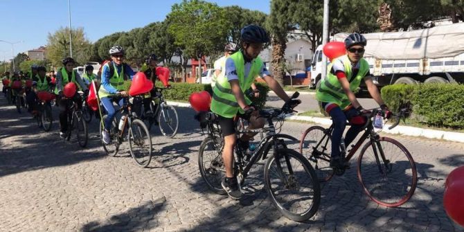 Bisikletçiler Kalp Sağlığı İçin Pedallara Bastı