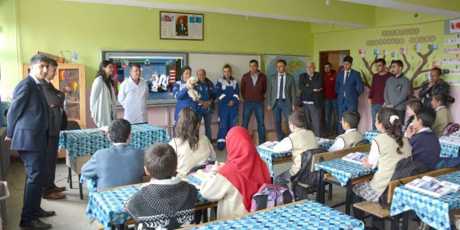 Hakkarili Öğrencilerden Örnek Davranış