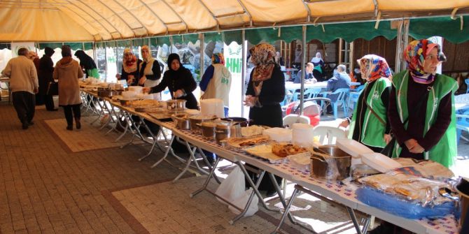 Adıyaman’da Yetim Çocuklar Yararına Kermes Düzenlendi