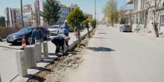 2. Çevre Yolunda Refüj Düzenleme Çalışması Yapılıyor