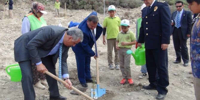 63 Şehit Polis İçin Fidan Dikildi