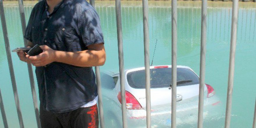 Sıcaktan Bunalıp Otomobilin Camını Açınca Ölmekten Kurtuldu