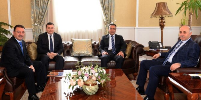 Erzurum’da Hayırsever İş Adamı Hüsamettin Yavuz Tarafından Yaptırılacak Okulun Protokolü İmzalandı