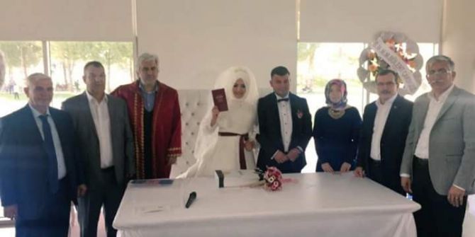Referandum Nikah Masasına Da Taşındı