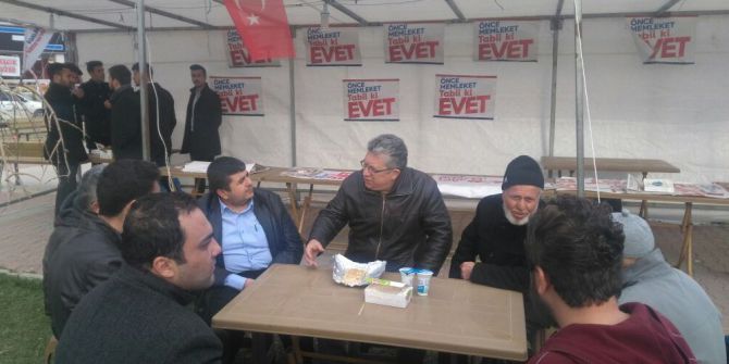 Chp’liler Saldırı Yapıldığı İddia Edilen “Evet” Çadırını Ziyaret Etti