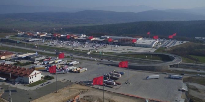 Highway Avm’de Dev Türk Bayrakları Görenleri Büyüledi