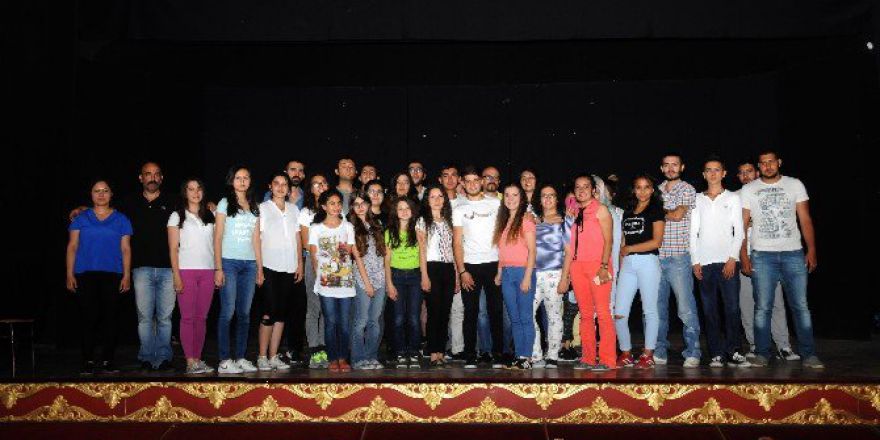 Kent Tiyatrosu Kursiyerleri Eğitimlerine Devam Ediyor