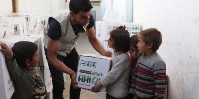 Hama’dan Bin 300 Sivil Bab-al Hava Sınır Kapısı’na Geldi