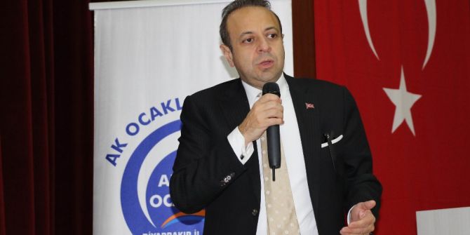 Eski Ab Bakanı Bağış, Diyarbakır’da "Yeni Anayasa Ve Cumhurbaşkanlığı Sistemi" Paneline Katıldı