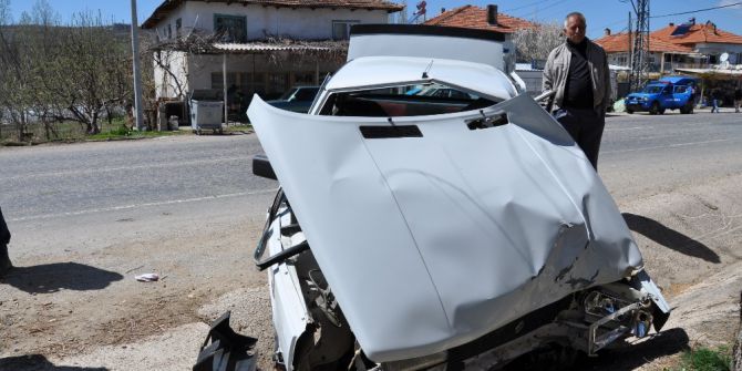 Kütahya’da Tır İle Otomobil Çarpıştı: 1 Yaralı