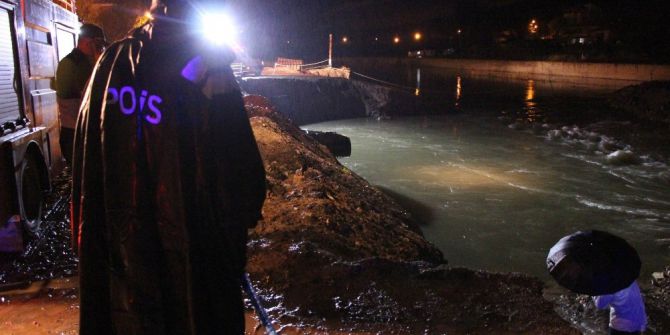 Polisten Kaçarken Yeşilırmak’ta Kayboldu