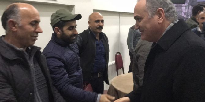 Bakan Özlü, Karslılar Derneğini Ziyaret Etti