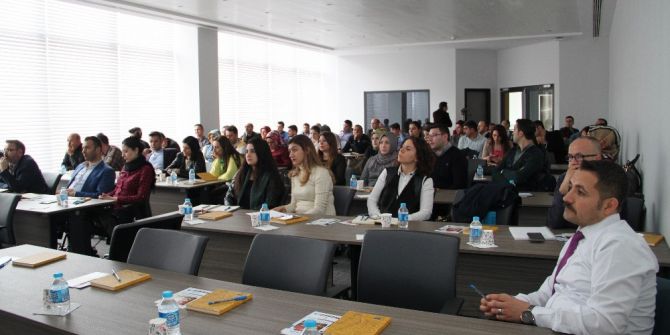 Başkan Hiçyılmaz Engelli İstihdamı Seminerinde Konuştu: “İş Dünyası Olarak İstihdamın Artırılması Noktasında Gayret Göstermemiz Gerekiyor”