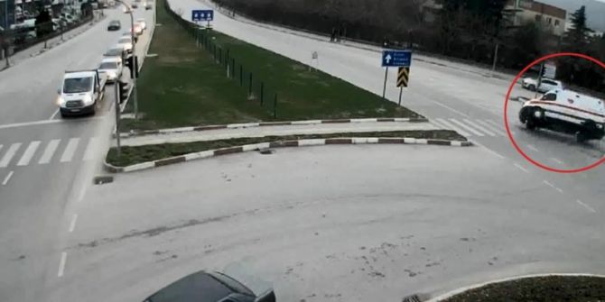 Tokat’ta Ambulans Kazası Mobese Kameralarına Yansıdı