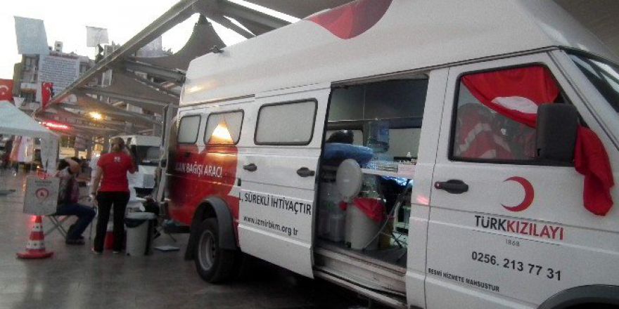 Demokrasi Nöbetinde Kan Bağışı Yaptılar