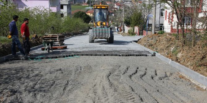 Kilit Parke Taşı Döşeme Çalışmaları Kervan Sokakta Devam Ediyor