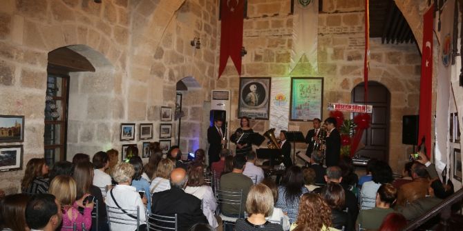 Klasik, Jazz, Pop, Türkü Aynı Sahnede