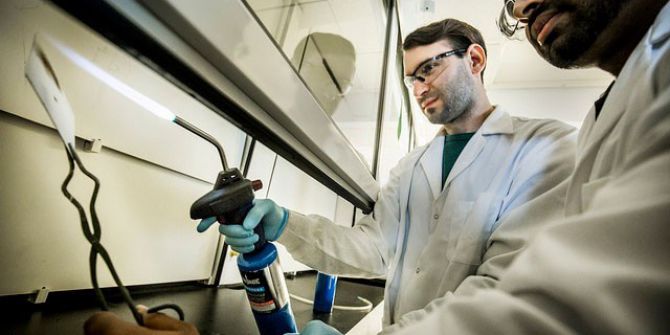 Bu Kumaşı Giyen Her Şeyden Korunacak