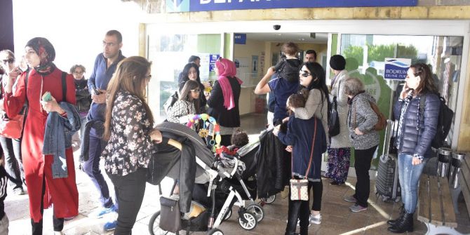 Yunanistan Kapılarını Açtı, Geçişler Başladı