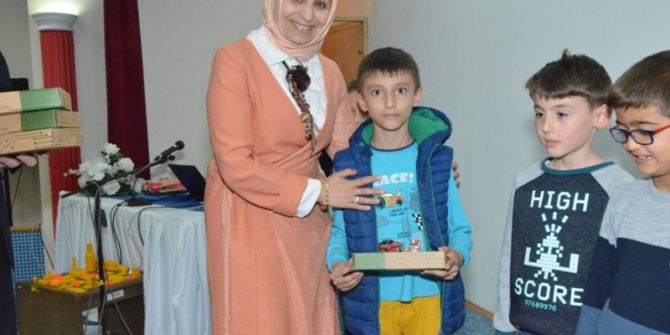 Çocuklara Marker Ve Kodlama Kiti Dağıtıldı