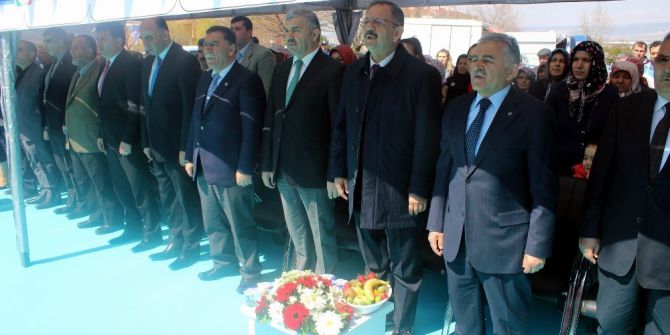 Melikgazi Belediyesi Tarafından Yaptırılan Gökkent Pazar Yeri Ve Sosyal Tesisleri Tanıtıldı