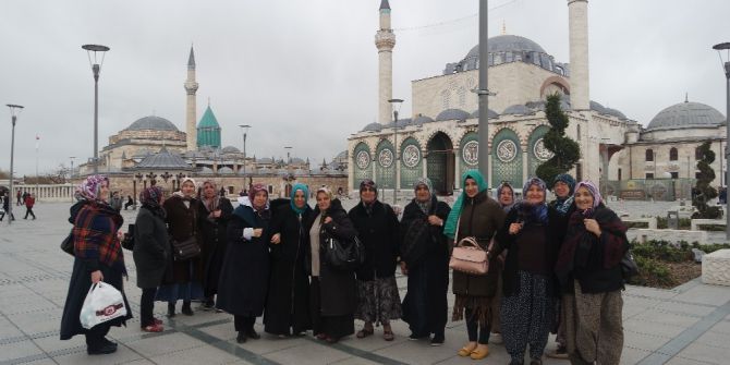 Sarıcakayalı Kadınlar Konya’ya Çıkarma Yaptı