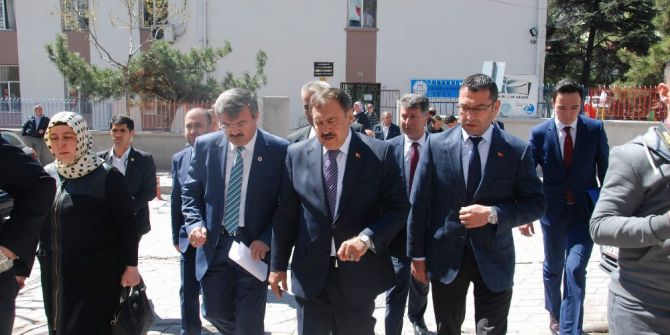 Orman Ve Su İşleri Bakanı Prof. Dr. Veysel Eroğlu’ndan “Rejim Değişecek” Söylemine Cevap: