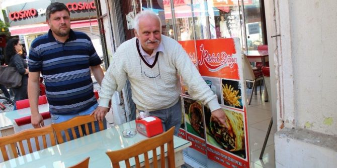 Ayvalık’ta İş Yerlerine Giren Kişi Yada Kişiler Bozuk Paraları Çaldı