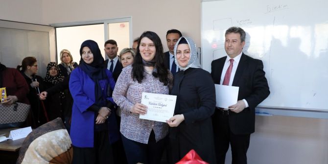 Kadın Kültür Merkezi İlk Mezunlarını Verdi