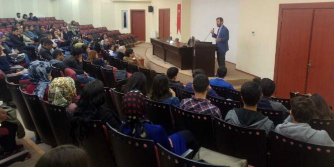 Gündoğan’dan “Başkaldırı Dayanışma Ve Etik” Konferansı