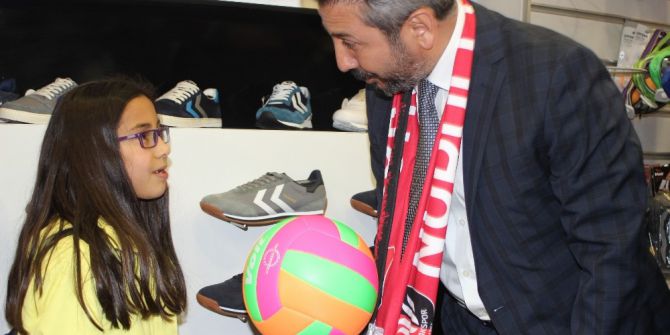 Tbmm Başkanvekili Ahmet Aydın “Evet” İçin Uşak’a Geldi