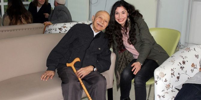 Kadın Vatmanlar Huzurevinde